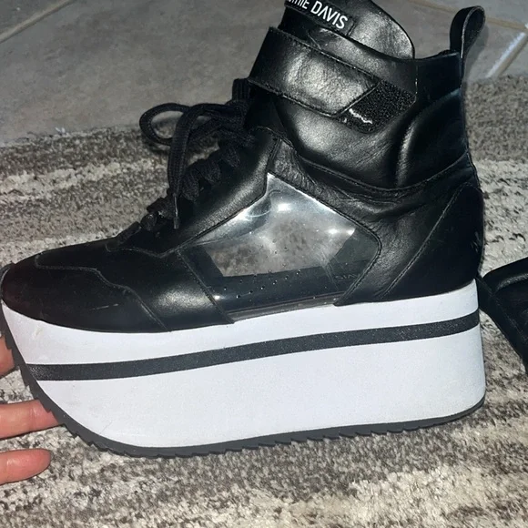 Ruthie Davis black platform sneakers - barely worn. Super comfortable. - Picture 6 of 9